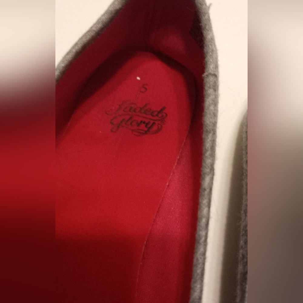 Grey flats - Picture 6 of 9